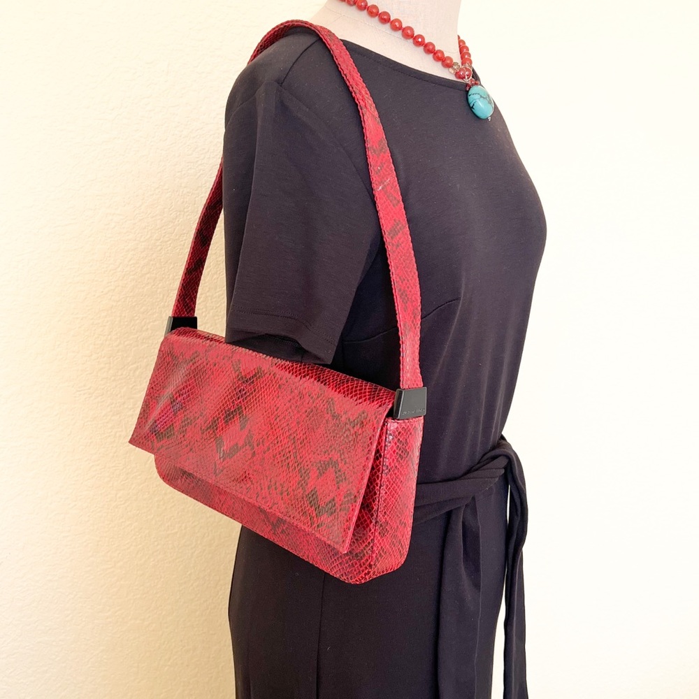 Stuart Weitzman red snake evening bag like new